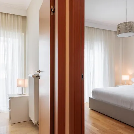 F & B Collection - 2 Bedroom Flat * Thessaloniki
